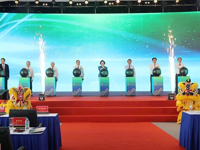 Phó Thủ tướng Phạm Thị Thanh Trà dự Lễ khởi công tổ hợp 5 dự án trọng điểm gần 7.600 tỉ tại Phú Thọ