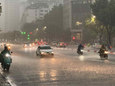 Thời tiết hôm nay 19.8: Hà Nội và Bắc Bộ mưa to, nhiều nơi có dông mạnh