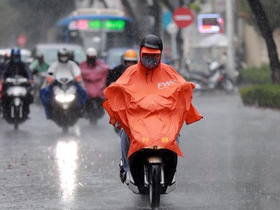 Thời tiết hôm nay 22.8: Bắc Bộ mưa to, Trung Bộ nắng nóng