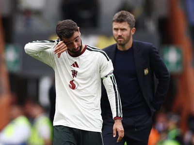 Thua thuyết phục Hull City, Man United bộc lộ nhiều lỗ hổng