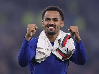 Tin chuyển nhượng 1.9: Man City chốt “bom tấn”, MU tăng tốc ngày cuối
