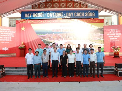 Mang trang sách đến những ngôi trường mới nơi biên cương Điện Biên