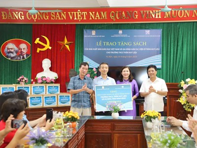 Nối dài dòng chảy tri thức trên quê hương Giáo sư, Viện sĩ Trần Huy Liệu