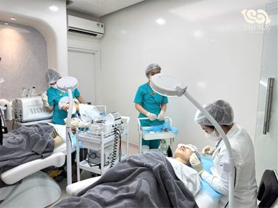 Em Mây Skin Center: Giá trị công nghệ trị sẹo đến từ chỉ định y khoa