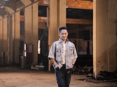 Đinh Tiến Đạt gây bất ngờ khi rẽ hướng R&B, tung bản nhạc “gây nhớ”