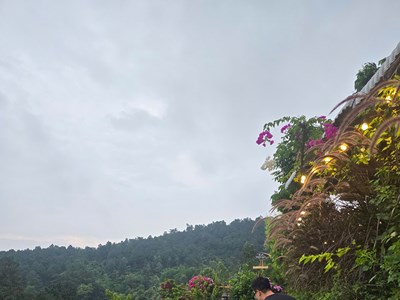 Muốn biết mình có chọn đúng chồng, chọn đúng bố cho con hay không? Cứ đi du lịch dài ngày một chuyến là sẽ rõ!