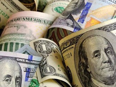 Giá USD chợ đen vọt lên đỉnh mới