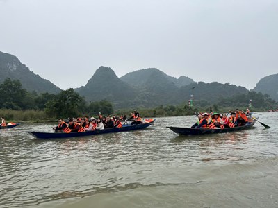 Lễ hội Chùa Hương 2026 siết chặt an toàn đường thủy