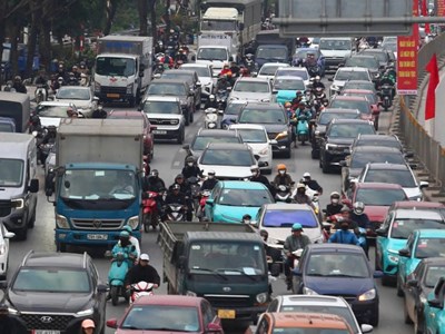 Hà Nội sẽ chuyển toàn bộ xe taxi chạy xăng, dầu sang xe điện