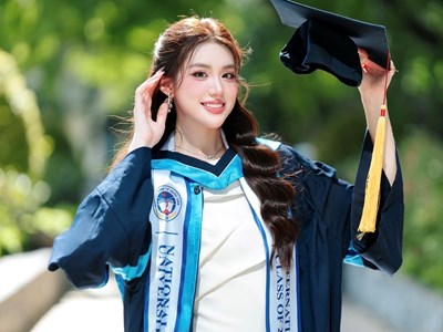 Nhan sắc đời thường gây thương nhớ của tân hoa hậu Miss World Vietnam Phan Phương Oanh