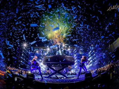 Những thần tượng toả sáng giữa “biển khơi”