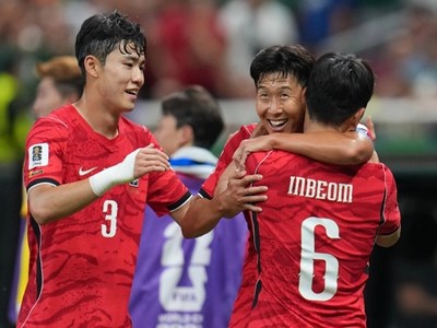 Hàn Quốc ngược dòng hạ CH Czech, lần đầu thắng trận mở màn World Cup sau 3 kì