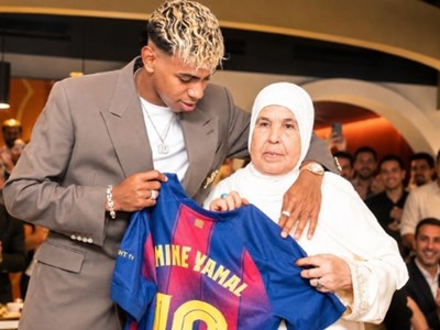 Bà nội Yamal giữa tâm bão tranh cãi: “Cháu tôi không phải người Morocco“