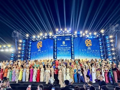 111 người đẹp Miss World mở màn hành trình tại Quảng Ninh