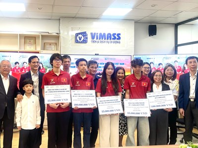 Nam sinh lớp 10 giành HCV Olympic Kinh tế toàn cầu với độ khó tương đương đại học năm 3