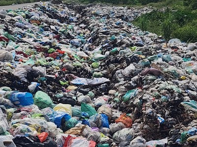 Vì sao thực trạng rác thải nông thôn “lộ thiên” lại đáng báo động?