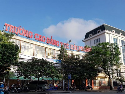 Trường Cao đẳng Y tế Hải Phòng thu 500.000 đồng mỗi sinh viên cho Lễ tốt nghiệp
