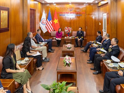 Đại sứ Hoa Kỳ tại Việt Nam thăm, làm việc tại Trường ĐH Hàng hải