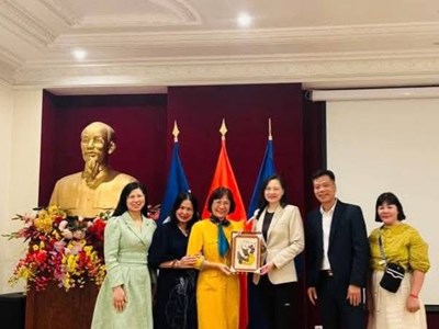 Nghiên cứu, tìm hiểu kinh nghiệm quốc tế trong lĩnh vực bảo tồn di sản văn hóa phi vật thể  