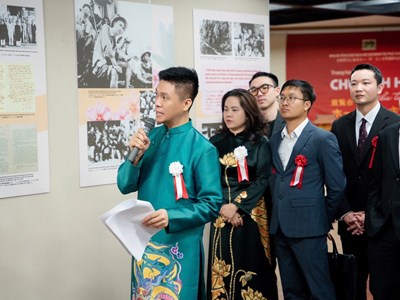 Triển lãm chuyên đề “Chủ tịch Hồ Chí Minh – Biểu tượng của thời đại” tại thành phố Fukuoka