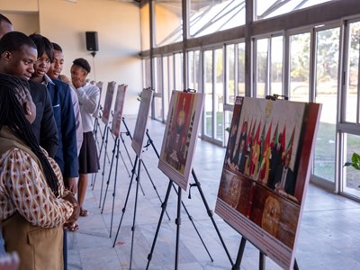 Triển lãm ảnh: “Việt Nam - Mozambique: 50 năm đoàn kết và phát triển”