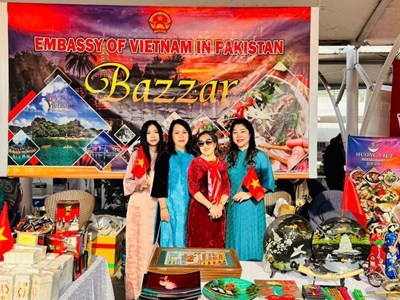 Lan toả văn hoá hoá Việt tại Hội chợ Từ thiện Bazaar 2025