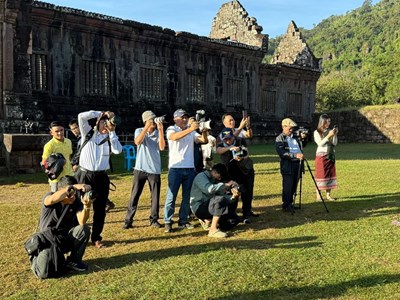 Vẻ đẹp Nam Lào qua ống kính của các nghệ sĩ nhiếp ảnh Việt Nam