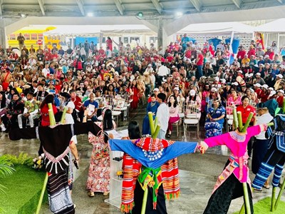 Khi sắc màu văn hóa Việt Nam thắp sáng diễn đàn các dân tộc bản địa