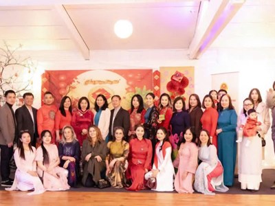 Gắn kết cộng đồng, hướng về quê hương