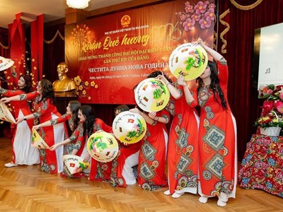 Đậm đà Tết Việt tại “Xuân Quê hương 2026” ở Bulgaria