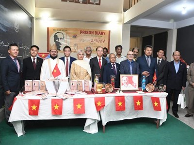 “Nhật ký trong tù” đến với độc giả Pakistan bằng tiếng Urdu