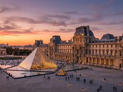 Paris đóng cửa các bảo tàng, huy động lực lượng lớn cảnh sát  