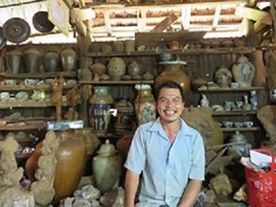 Anh nông dân say mê sưu tầm cổ vật 
