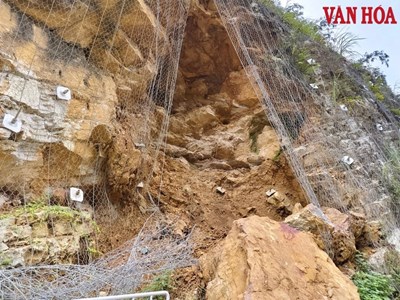 Núi Vái Giời: 6 tỉ đồng xử lý sạt lở nhưng… vẫn sạt lở