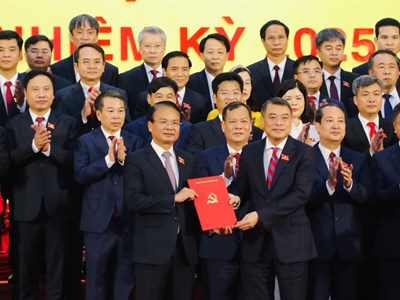 Ông Đặng Xuân Phong được chỉ định giữ chức Bí thư Tỉnh uỷ Ninh Bình