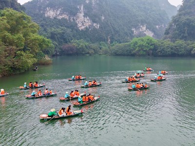 Ninh Bình: Doanh thu du lịch năm 2025 trên 21.278 tỉ đồng