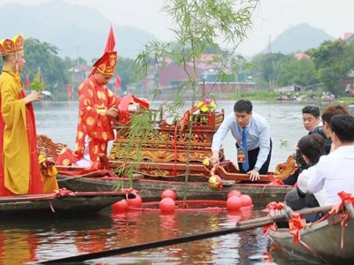 Độc đáo nghi lễ rước nước Lễ hội đền Thánh Nguyễn 2026