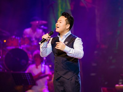 Những khán giả đặc biệt của Lê Thanh Phong trong đêm nhạc quê hương