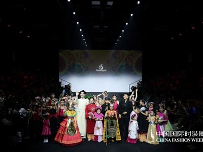 Hành trình làm nên Việt Nam đa sắc tại Tuần lễ thời trang Bắc Kinh