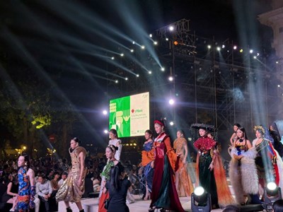 Truyền lửa sáng tạo cho giới trẻ