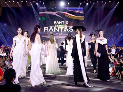  Cảm xúc đa chiều trong fashion show “Cội nguồn tinh hoa hội tụ”  