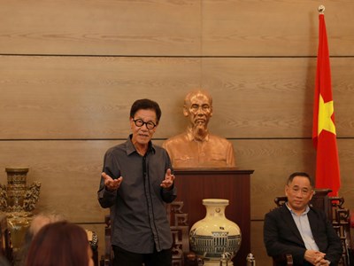 Họa sĩ Nguyễn Quân tặng Bảo tàng Mỹ thuật Việt Nam tranh quý