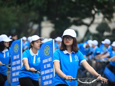 Thi viết về gương điển hình tiên tiến, người tốt việc tốt 