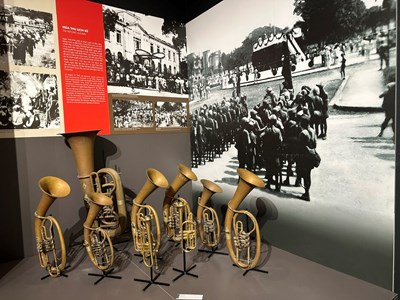 Gần 300 hình ảnh, tài liệu quý tại triển lãm “Quân đội anh hùng - Quốc phòng vững mạnh”