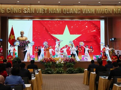 Xây dựng điển hình tiên tiến, cách làm hay, mô hình tốt để tạo phong trào