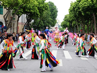 Tuyên dương điển hình trong thực hiện các Quy tắc ứng xử của Hà Nội