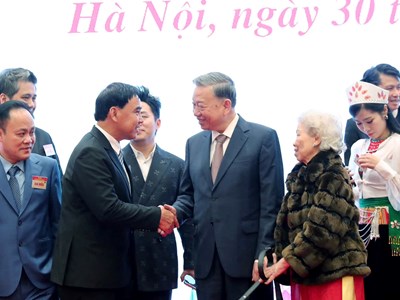 Vốn sống văn nghệ sĩ phải vươn khắp mọi miền, đập cùng nhịp đập trái tim Tổ quốc