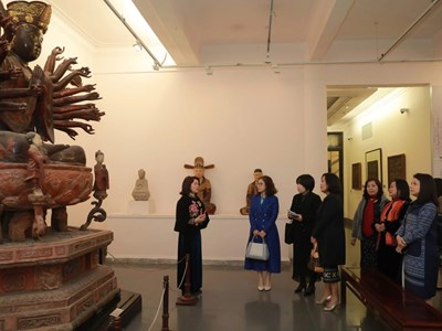 Tìm hiểu mỹ thuật Việt Nam trực tuyến