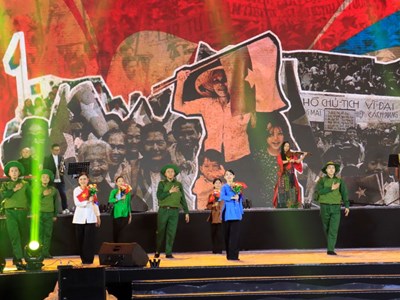 Tổng duyệt chương trình Lễ kỷ niệm 50 năm Ngày Giải phóng Lâm Đồng 