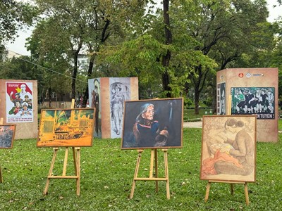 Triển lãm “Bài ca Thống Nhất” khơi dậy niềm tự hào dân tộc 